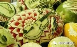 吃瓜自动流口水,口水直流——揭秘吃瓜的魅力