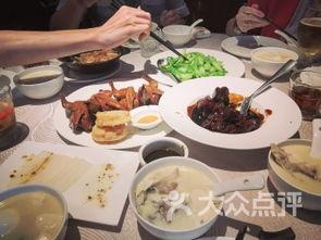 酒店店员吃瓜,吃瓜背后的行业秘密与趣闻