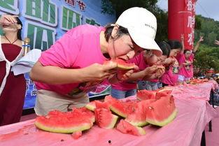 男子举办吃瓜大赛,吃瓜大赛一触即发！